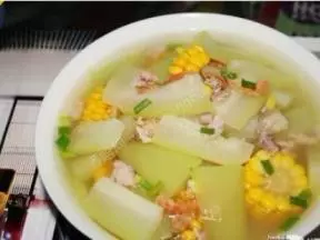 鲜味玉米节瓜汤