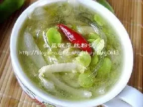 蚕豆酸菜丝粉汤