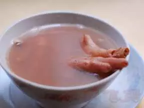 花生眉豆鸡脚汤