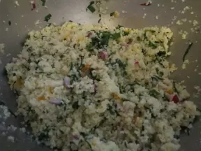 非洲菠菜橙皮COUSCOUS沙拉