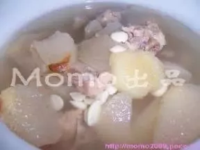 雪梨南北杏排骨湯