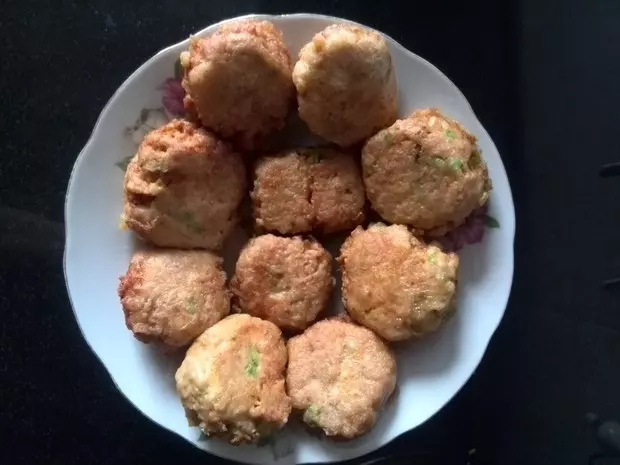 韩国料理---豆腐饼（圆）